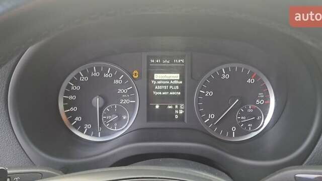 Красный Мерседес Вито, объемом двигателя 2.15 л и пробегом 260 тыс. км за 26999 $, фото 35 на Automoto.ua