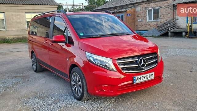 Червоний Мерседес Віто, об'ємом двигуна 2 л та пробігом 150 тис. км за 32500 $, фото 3 на Automoto.ua