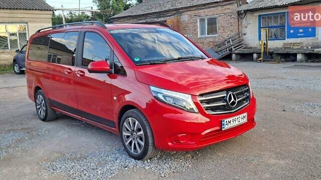 Червоний Мерседес Віто, об'ємом двигуна 2 л та пробігом 150 тис. км за 32500 $, фото 1 на Automoto.ua