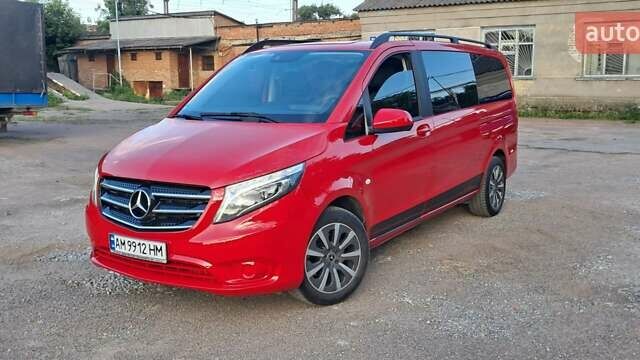 Червоний Мерседес Віто, об'ємом двигуна 2 л та пробігом 150 тис. км за 32500 $, фото 12 на Automoto.ua