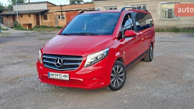 Червоний Мерседес Віто, об'ємом двигуна 2 л та пробігом 150 тис. км за 32500 $, фото 13 на Automoto.ua