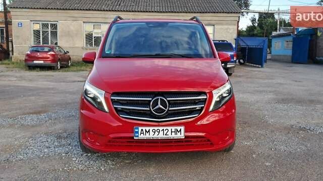 Червоний Мерседес Віто, об'ємом двигуна 2 л та пробігом 150 тис. км за 32500 $, фото 8 на Automoto.ua