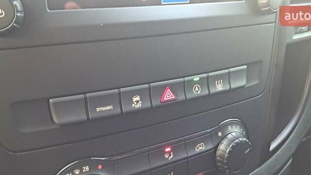 Червоний Мерседес Віто, об'ємом двигуна 2 л та пробігом 150 тис. км за 32500 $, фото 40 на Automoto.ua