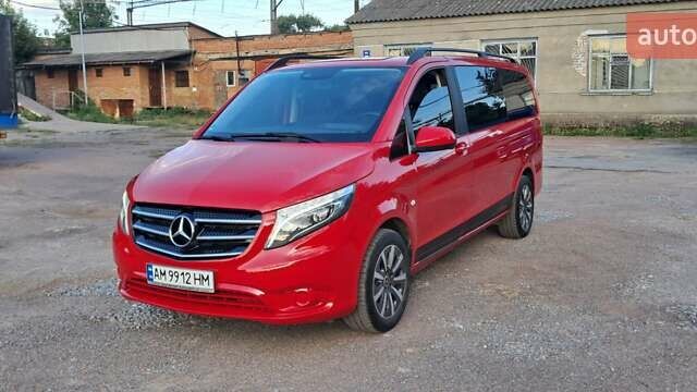 Червоний Мерседес Віто, об'ємом двигуна 2 л та пробігом 150 тис. км за 32500 $, фото 4 на Automoto.ua