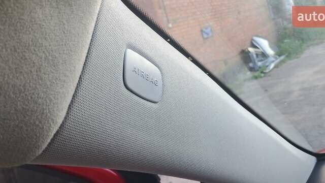 Червоний Мерседес Віто, об'ємом двигуна 2 л та пробігом 150 тис. км за 32500 $, фото 51 на Automoto.ua