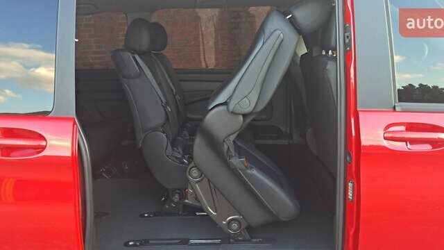 Червоний Мерседес Віто, об'ємом двигуна 2 л та пробігом 150 тис. км за 32500 $, фото 63 на Automoto.ua