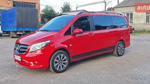 Червоний Мерседес Віто, об'ємом двигуна 2 л та пробігом 150 тис. км за 32500 $, фото 7 на Automoto.ua