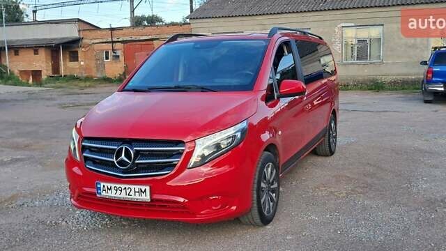 Червоний Мерседес Віто, об'ємом двигуна 2 л та пробігом 149 тис. км за 32500 $, фото 3 на Automoto.ua