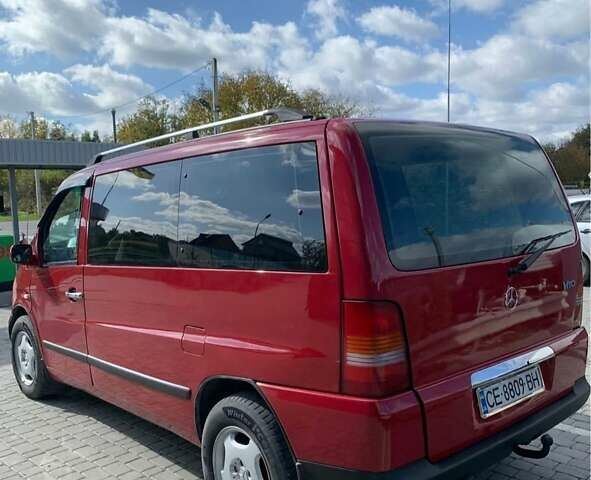 Красный Мерседес Вито, объемом двигателя 2.3 л и пробегом 400 тыс. км за 5500 $, фото 2 на Automoto.ua