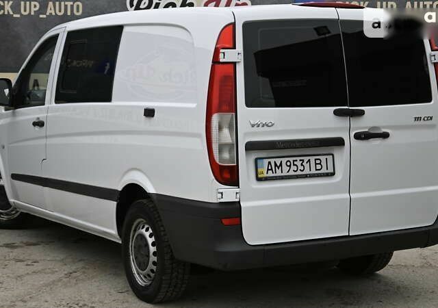 Мерседес Вито, объемом двигателя 2.1 л и пробегом 286 тыс. км за 9000 $, фото 18 на Automoto.ua