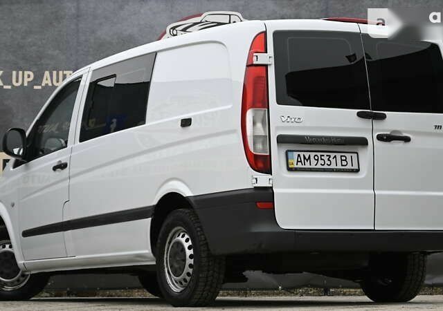 Мерседес Вито, объемом двигателя 2.1 л и пробегом 286 тыс. км за 9000 $, фото 17 на Automoto.ua