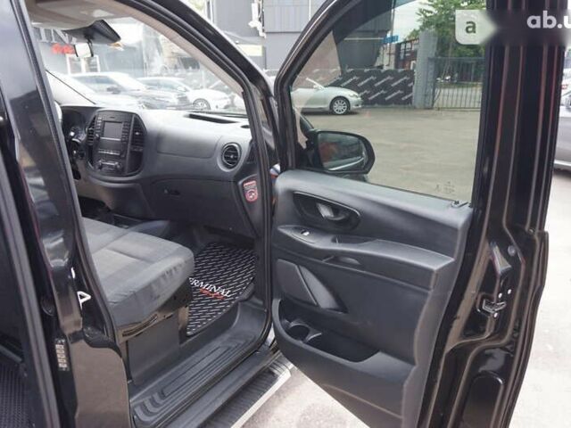 Мерседес Вито, объемом двигателя 2.1 л и пробегом 313 тыс. км за 23900 $, фото 17 на Automoto.ua