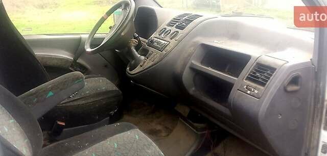 Мерседес Віто, об'ємом двигуна 2.3 л та пробігом 750 тис. км за 2300 $, фото 4 на Automoto.ua