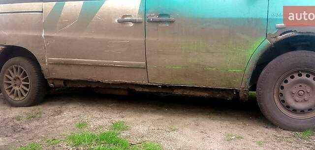 Мерседес Віто, об'ємом двигуна 2.3 л та пробігом 750 тис. км за 2300 $, фото 3 на Automoto.ua