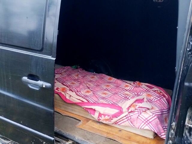 Мерседес Віто, об'ємом двигуна 2.2 л та пробігом 275 тис. км за 2350 $, фото 3 на Automoto.ua