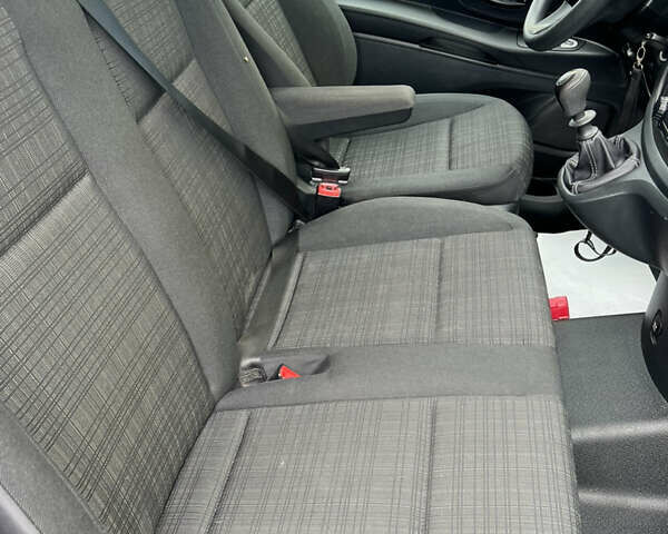 Мерседес Вито, объемом двигателя 0 л и пробегом 96 тыс. км за 22500 $, фото 19 на Automoto.ua