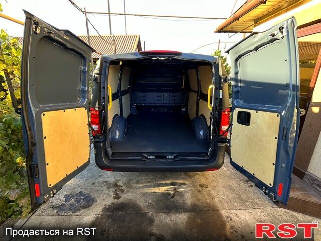 Мерседес Вито, объемом двигателя 1.8 л и пробегом 53 тыс. км за 19800 $, фото 12 на Automoto.ua