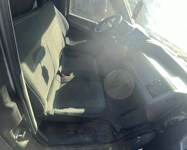 Мерседес Вито, объемом двигателя 2.3 л и пробегом 399 тыс. км за 3100 $, фото 4 на Automoto.ua