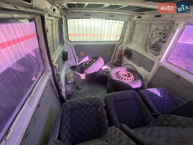 Мерседес Вито, объемом двигателя 2.3 л и пробегом 399 тыс. км за 3100 $, фото 5 на Automoto.ua