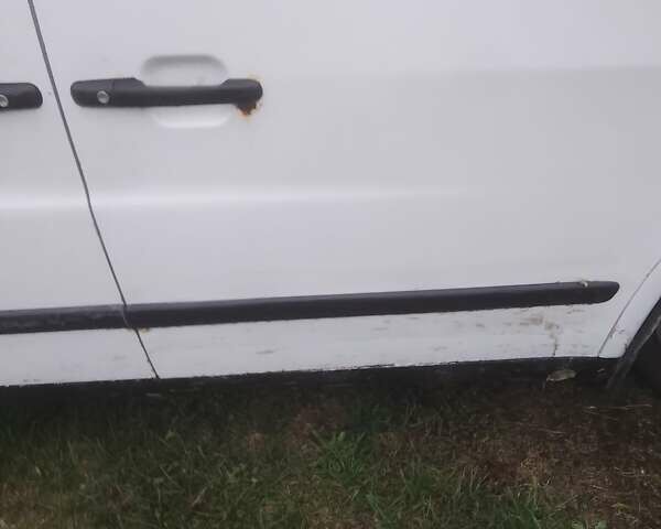 Мерседес Вито, объемом двигателя 2.15 л и пробегом 380 тыс. км за 3500 $, фото 3 на Automoto.ua