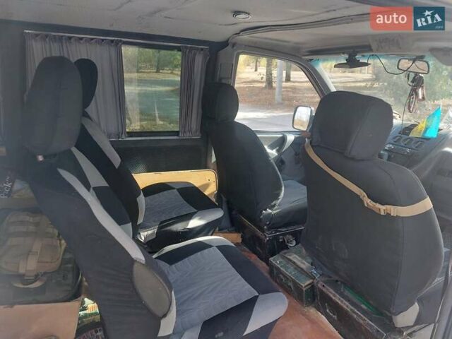 Мерседес Вито, объемом двигателя 2.3 л и пробегом 500 тыс. км за 3500 $, фото 7 на Automoto.ua