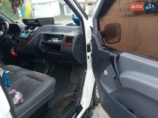 Мерседес Вито, объемом двигателя 2.2 л и пробегом 450 тыс. км за 4200 $, фото 6 на Automoto.ua