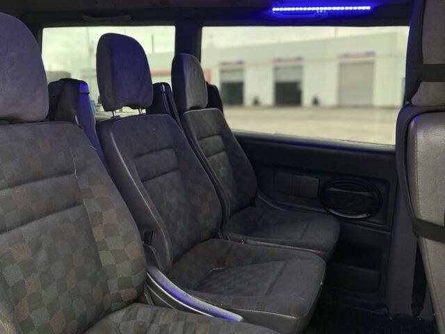Мерседес Вито, объемом двигателя 0 л и пробегом 250 тыс. км за 3700 $, фото 10 на Automoto.ua