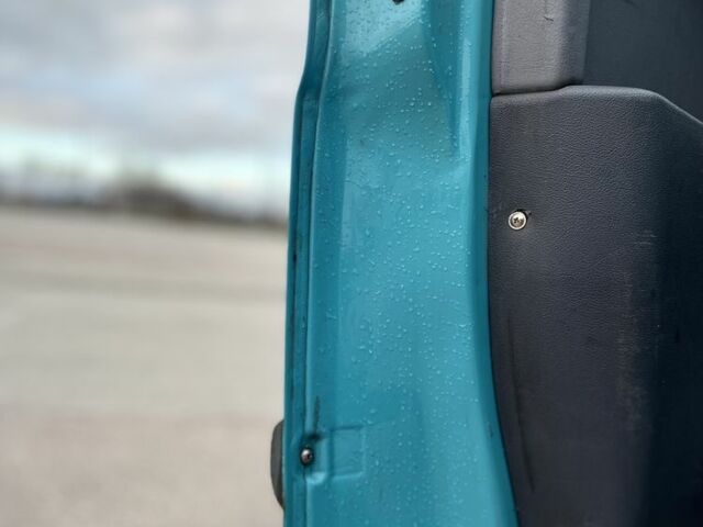 Мерседес Вито, объемом двигателя 0 л и пробегом 250 тыс. км за 3700 $, фото 4 на Automoto.ua