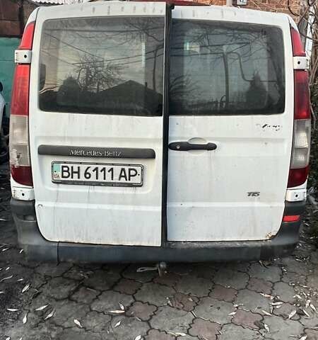 Мерседес Вито, объемом двигателя 2.15 л и пробегом 250 тыс. км за 4000 $, фото 4 на Automoto.ua