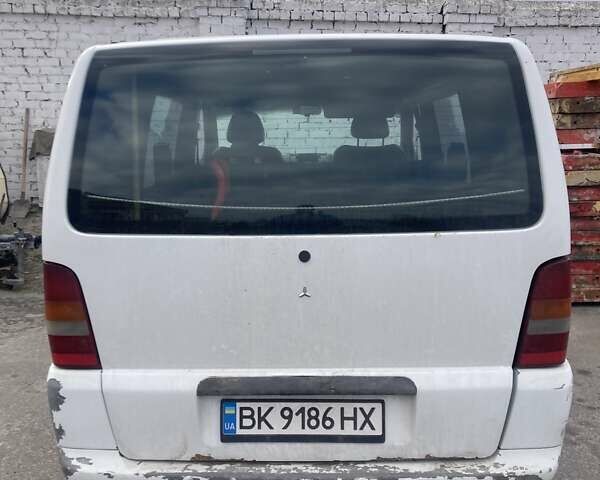 Мерседес Вито, объемом двигателя 0 л и пробегом 350 тыс. км за 4000 $, фото 1 на Automoto.ua