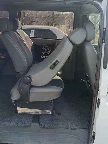 Мерседес Вито, объемом двигателя 2.2 л и пробегом 628 тыс. км за 10100 $, фото 6 на Automoto.ua