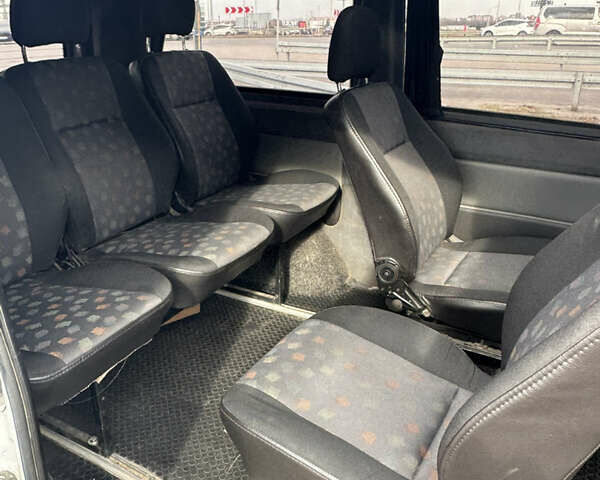 Мерседес Вито, объемом двигателя 2.15 л и пробегом 390 тыс. км за 6000 $, фото 21 на Automoto.ua