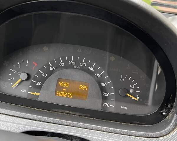 Мерседес Віто, об'ємом двигуна 2.15 л та пробігом 500 тис. км за 5800 $, фото 22 на Automoto.ua