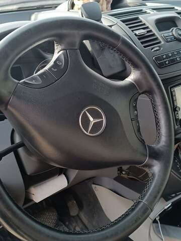 Мерседес Вито, объемом двигателя 2.2 л и пробегом 628 тыс. км за 10100 $, фото 13 на Automoto.ua