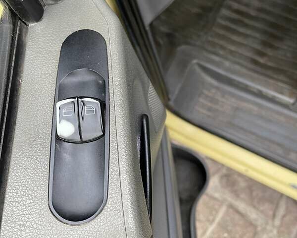 Мерседес Віто, об'ємом двигуна 2.15 л та пробігом 500 тис. км за 5800 $, фото 26 на Automoto.ua