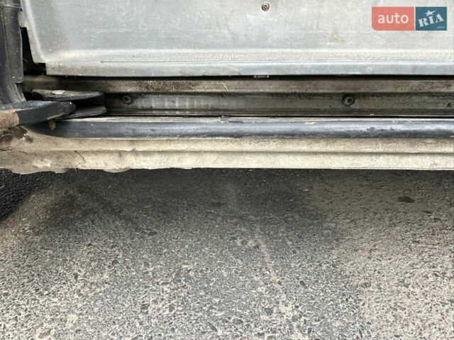 Мерседес Вито, объемом двигателя 2.15 л и пробегом 390 тыс. км за 6000 $, фото 20 на Automoto.ua