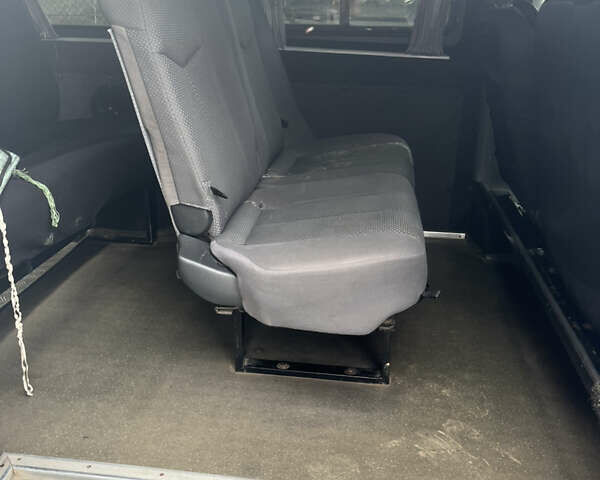 Мерседес Вито, объемом двигателя 2.2 л и пробегом 320 тыс. км за 7500 $, фото 7 на Automoto.ua