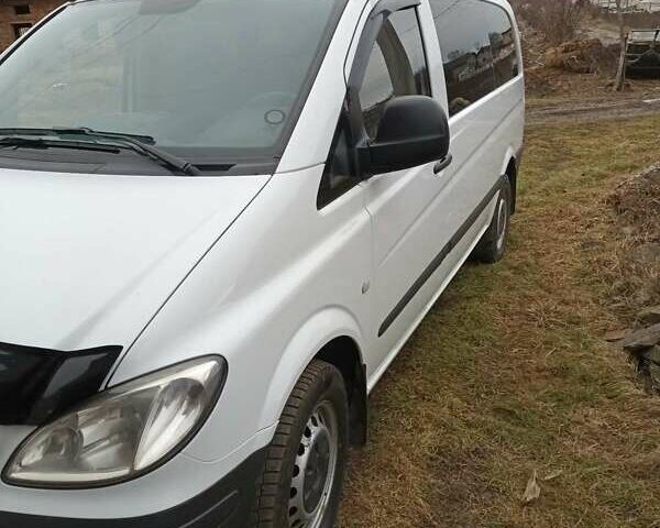 Мерседес Вито, объемом двигателя 2.15 л и пробегом 252 тыс. км за 8900 $, фото 4 на Automoto.ua
