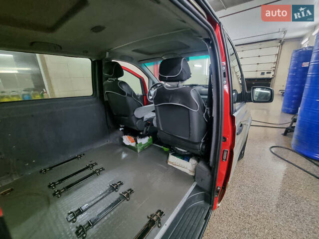 Мерседес Вито, объемом двигателя 2.2 л и пробегом 250 тыс. км за 12000 $, фото 4 на Automoto.ua