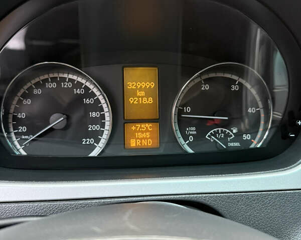 Мерседес Вито, объемом двигателя 2.14 л и пробегом 330 тыс. км за 11800 $, фото 14 на Automoto.ua