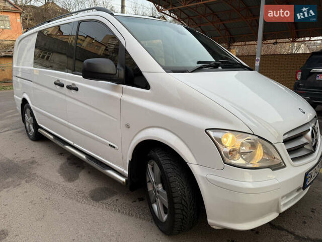 Мерседес Вито, объемом двигателя 2.14 л и пробегом 330 тыс. км за 11800 $, фото 3 на Automoto.ua