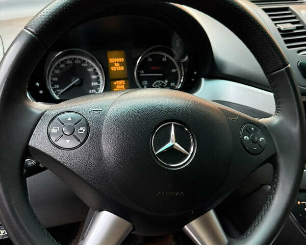 Мерседес Вито, объемом двигателя 2.14 л и пробегом 330 тыс. км за 11800 $, фото 15 на Automoto.ua