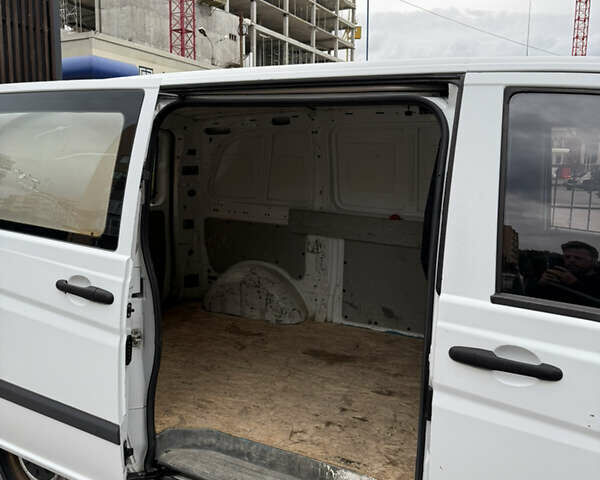 Мерседес Вито, объемом двигателя 2.2 л и пробегом 487 тыс. км за 8500 $, фото 9 на Automoto.ua
