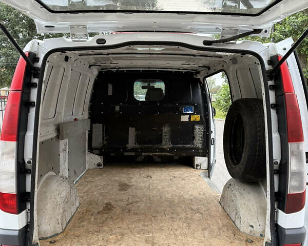 Мерседес Вито, объемом двигателя 2.2 л и пробегом 487 тыс. км за 8500 $, фото 10 на Automoto.ua