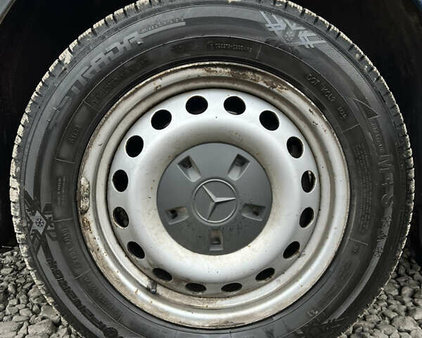 Мерседес Вито, объемом двигателя 2.14 л и пробегом 300 тыс. км за 17300 $, фото 2 на Automoto.ua