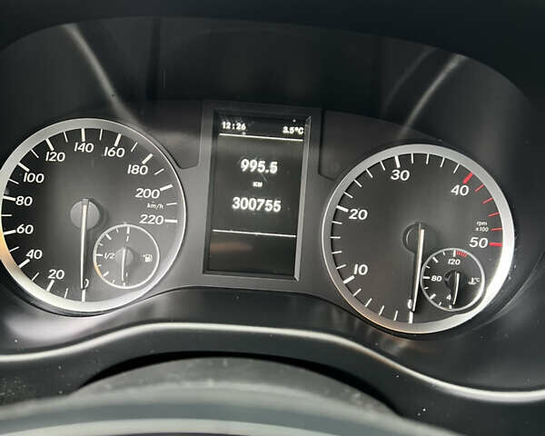 Мерседес Вито, объемом двигателя 2.14 л и пробегом 300 тыс. км за 17300 $, фото 14 на Automoto.ua