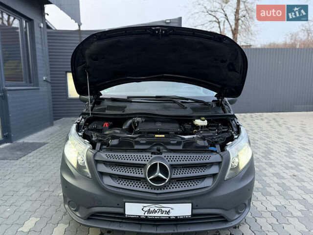 Мерседес Вито, объемом двигателя 2.14 л и пробегом 344 тыс. км за 24650 $, фото 25 на Automoto.ua