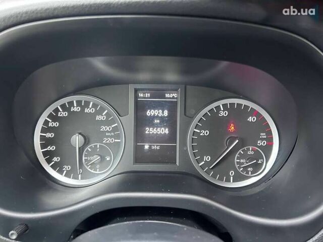 Мерседес Вито, объемом двигателя 2.1 л и пробегом 255 тыс. км за 25990 $, фото 21 на Automoto.ua