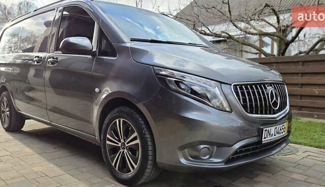 Мерседес Вито, объемом двигателя 1.95 л и пробегом 203 тыс. км за 25999 $, фото 2 на Automoto.ua