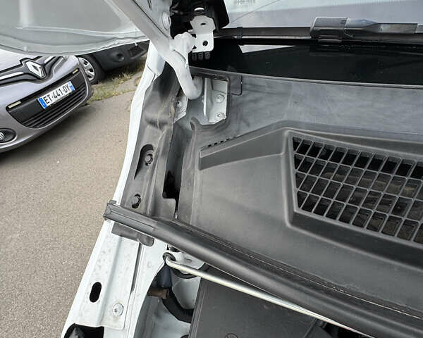 Мерседес Вито, объемом двигателя 2.14 л и пробегом 193 тыс. км за 24900 $, фото 35 на Automoto.ua